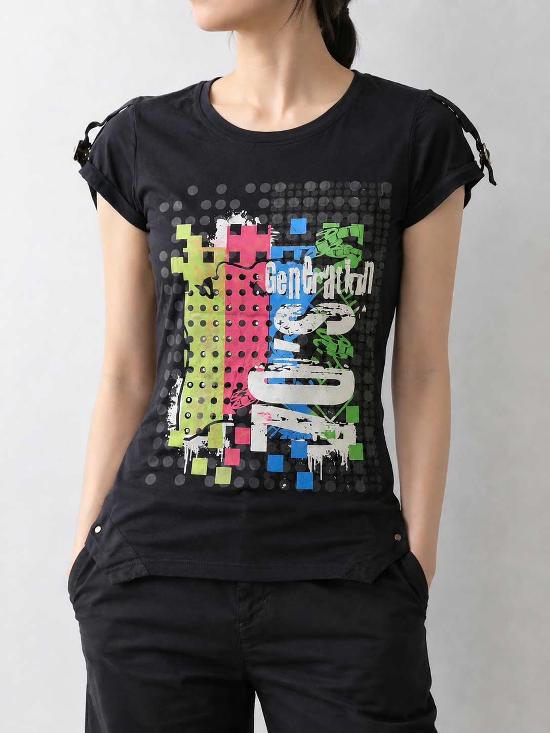 Women’s Y2K Graphic Strap Sleeve Tee