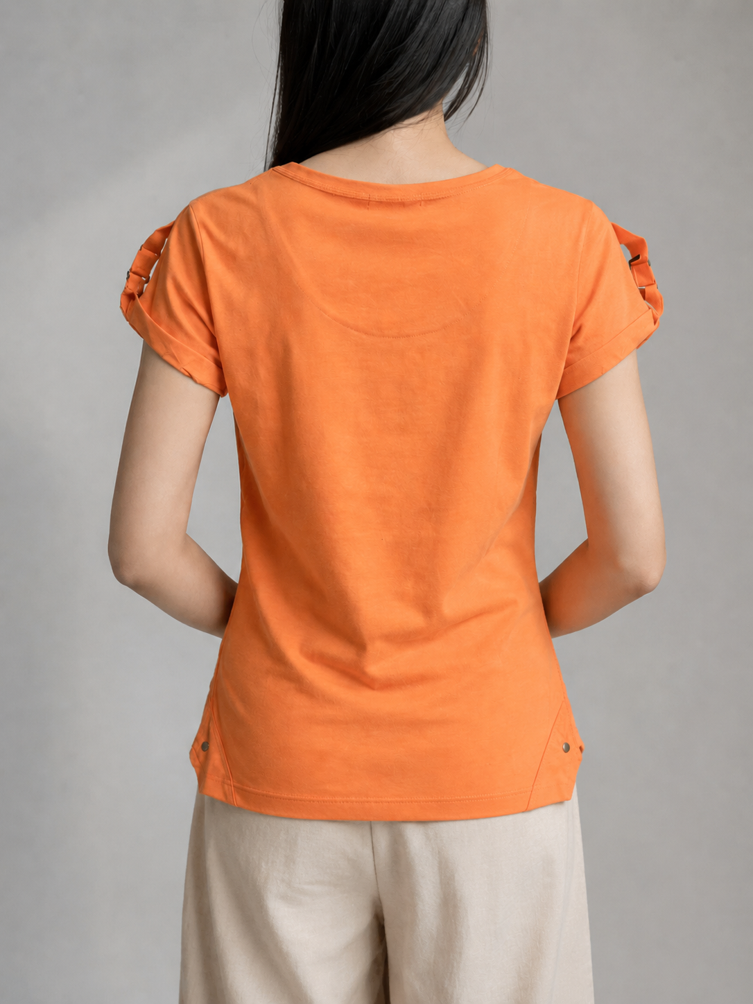 Women’s Y2K Graphic Strap Sleeve Tee
